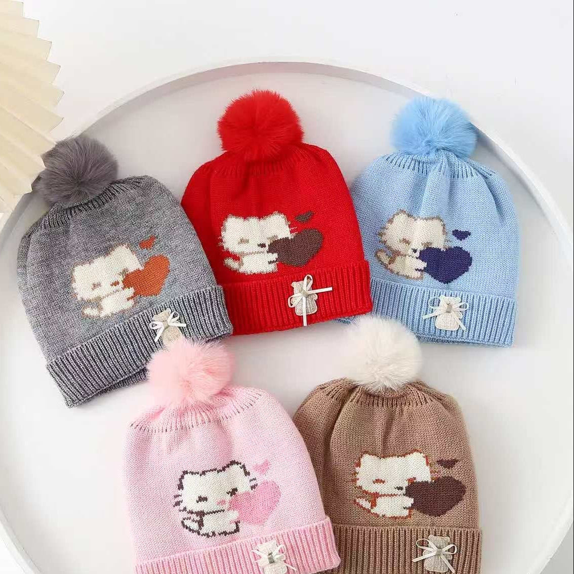 Woolen caps (Random Colour)