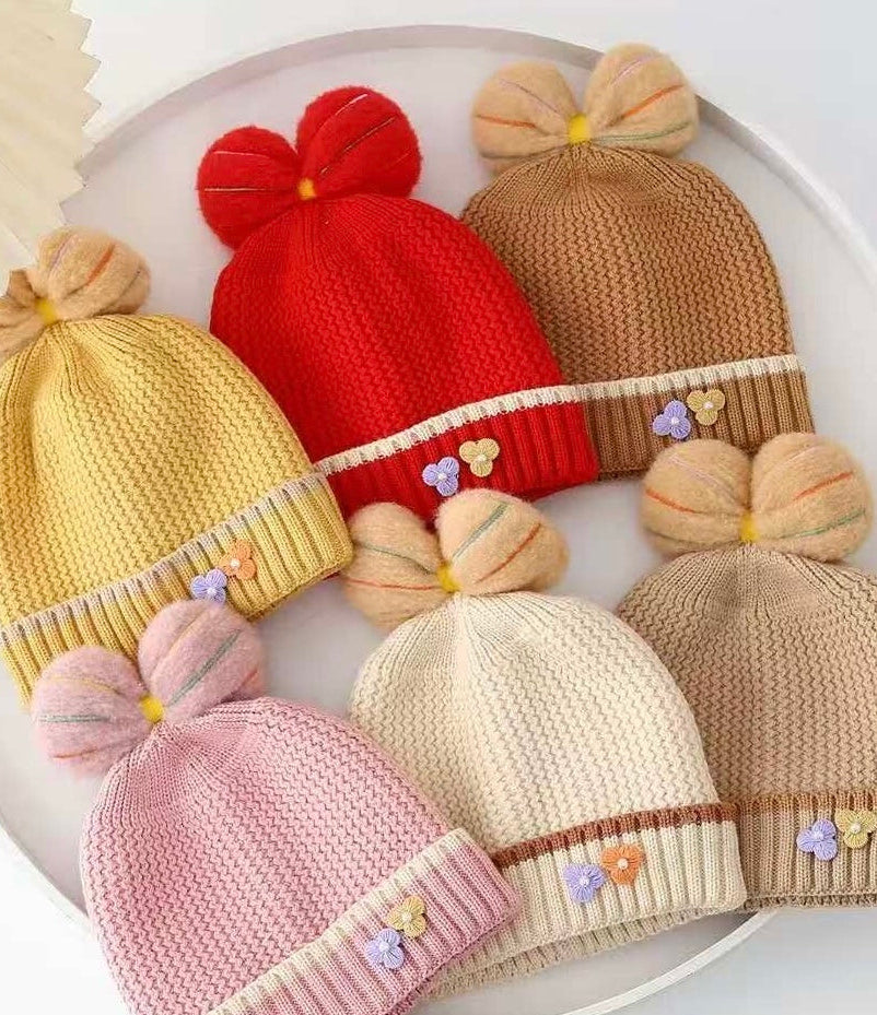 Woolen caps (Random Colour)