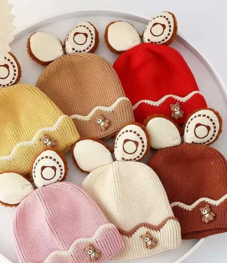 Woolen caps (Random Colour)