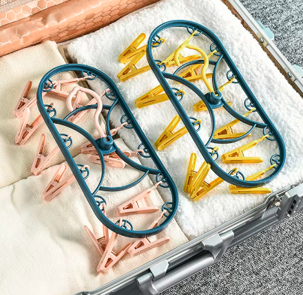 Clip cloth hanger