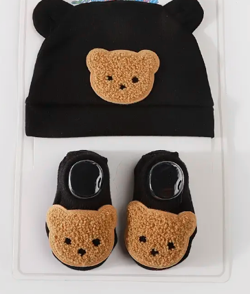 Adorable Bear-Themed Youngsters Girl's Knit Hats