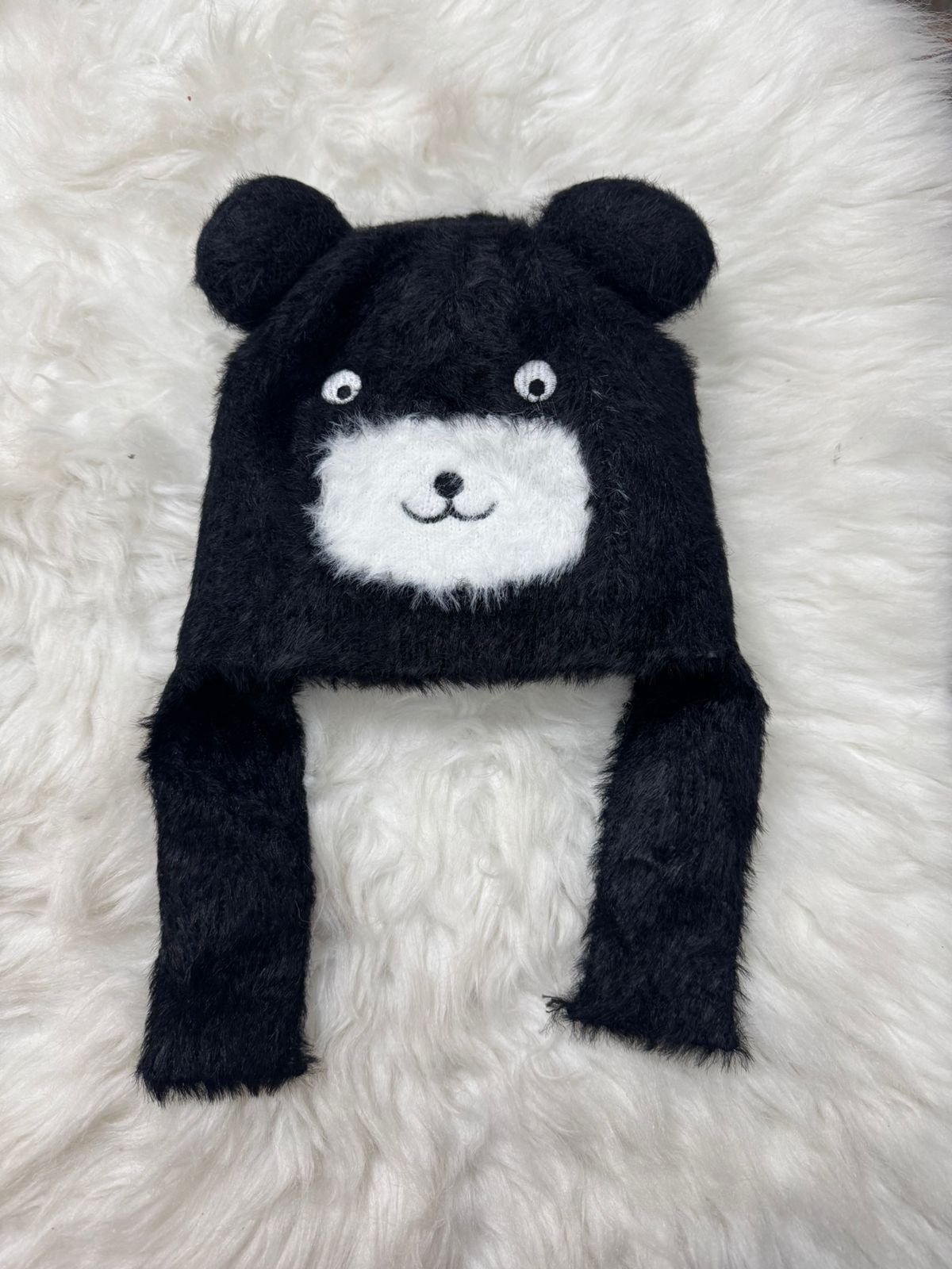 Woolen caps (Random Colour)